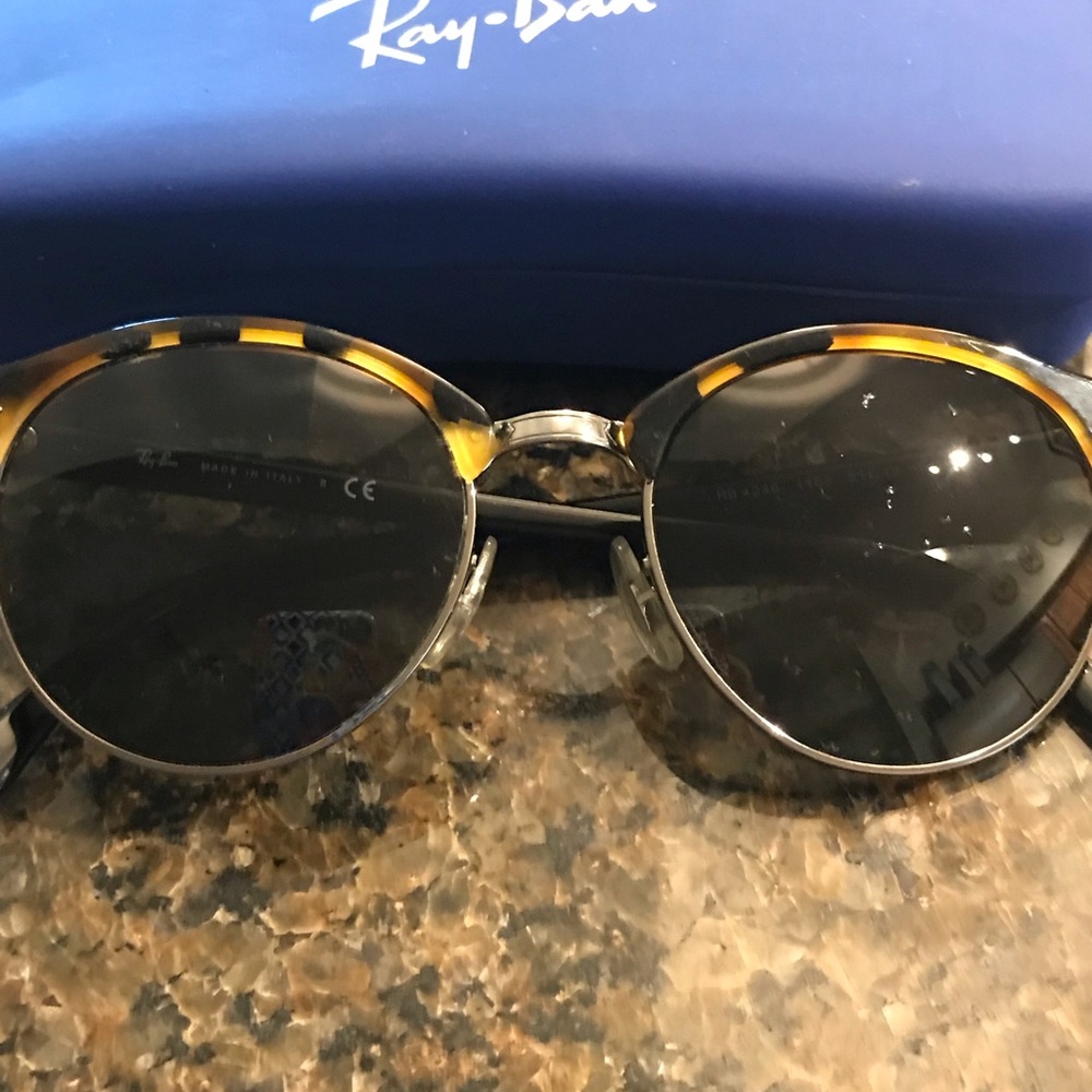 RAY BAN SUNGLASSES - Picture 4 of 7